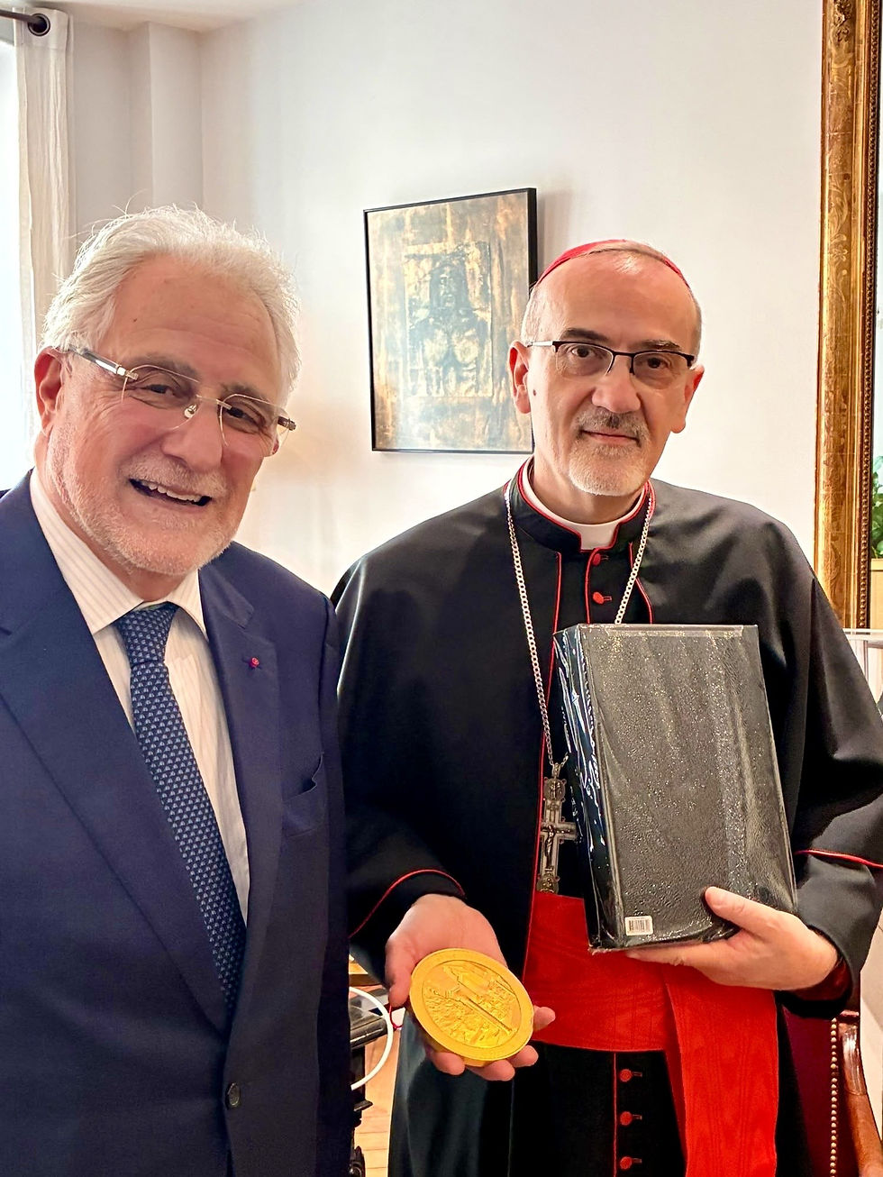 Le recteur échange avec le cardinal Pierbattista Pizzaballa, patriarche latin de Jérusalem