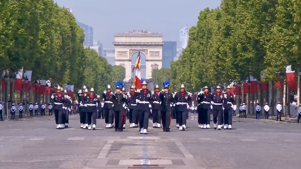 Le recteur au défilé du 14 juillet, la veille de notre centenaire