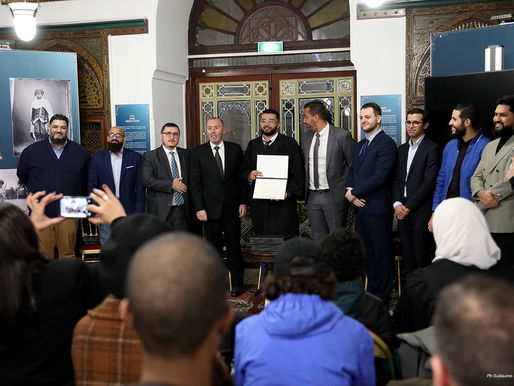 Des diplômes et une table-ronde : une soirée sous le signe de la finance islamique en Europe