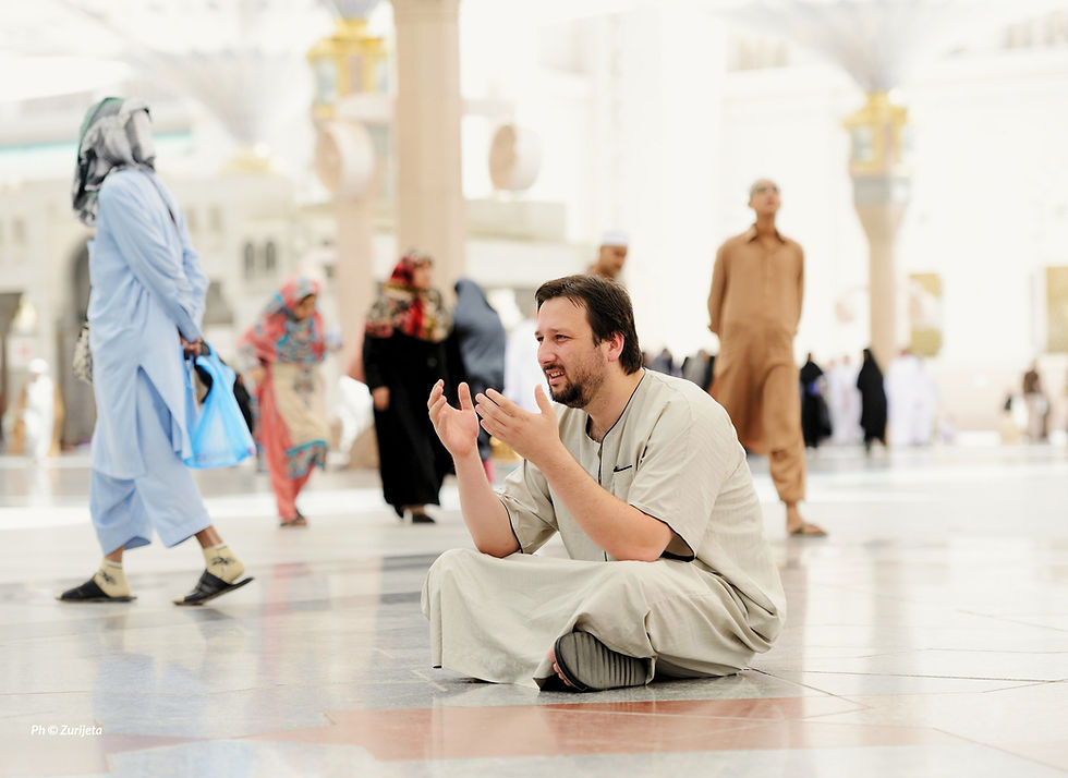 Hadiths apocryphes (n°12) - "Quiconque honore un dépôt en ce monde le verra, au Jour dernier, prendre forme humaine et implorer le pardon d’Allah en sa faveur"