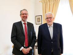 Le recteur échange avec l’ambassadeur adjoint britannique