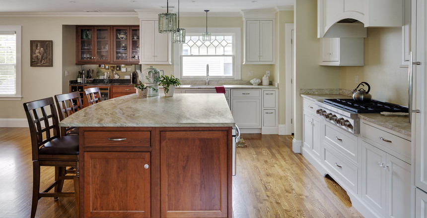 Kitchen with cream quartzite counters