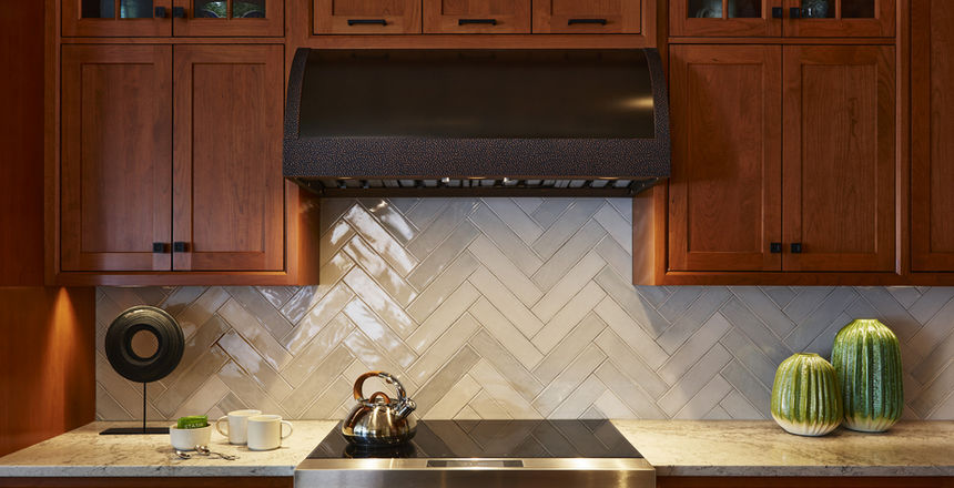 Kitchen tile backsplash with quartz countertops