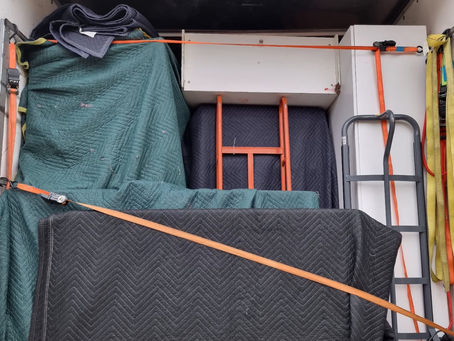 Step-by-Step Guide to Hiring a Pantech Truck in Melbourne