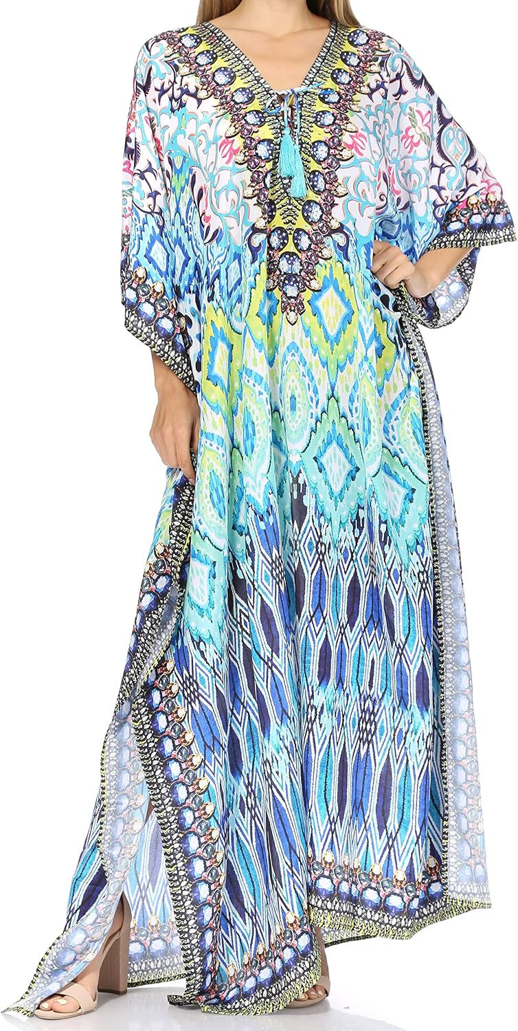 Miniature : Robe caftan Sakkas en Georgette fluide avec décolleté en V, strass et encolure a