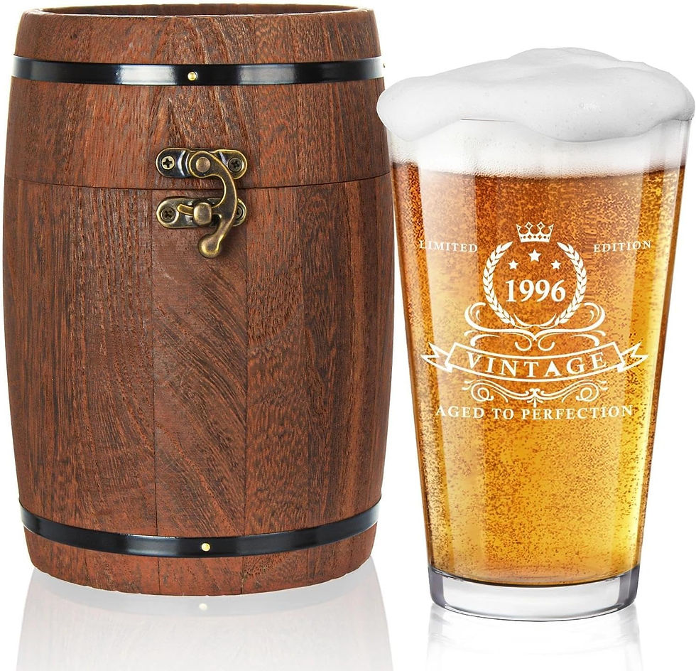 Miniature : Verre à bière vintage 1996 et tonneau en bois