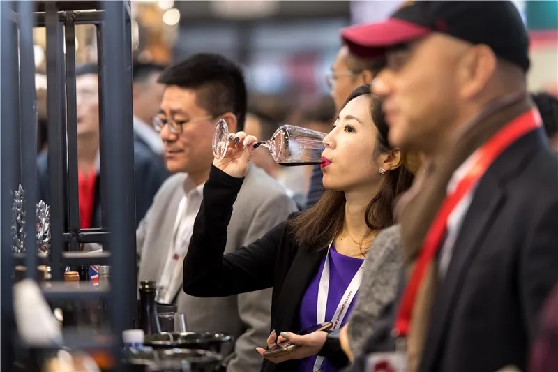 prowine-china-drinker.webp