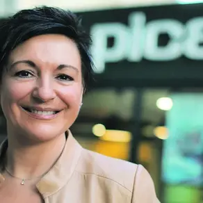 Le parcours unique d'une PDG et l'éclairage qu'il apporte sur le leadership, la transformation des entreprises et l'égalité professionnelle