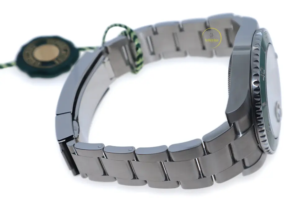 Thumbnail: Rolex Submariner Date "Hulk"  - 2019