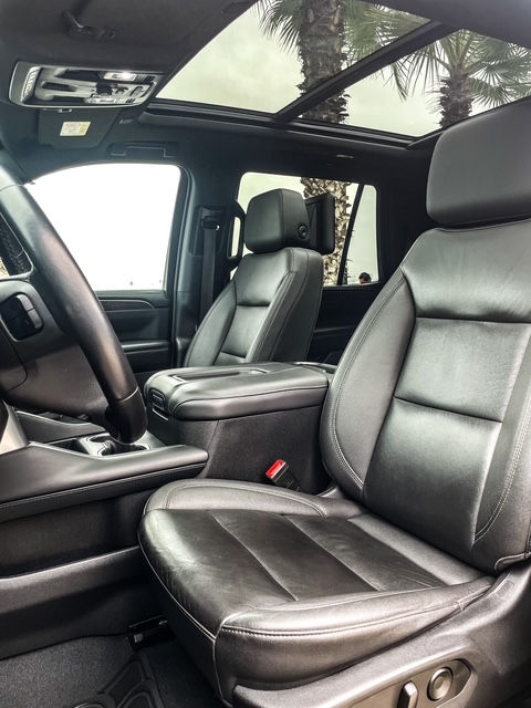 Miniatura: CHEVROLET TAHOE Z71 año modelo 2023, motor 5.3LT V8, 4x4,  5.3LT V8,26000 kms