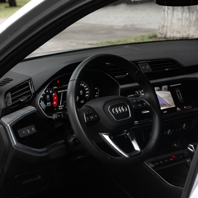 Miniatura: AUDI Q3 40TFSI  QUATTRO ADVANCED, 2.0T, 4800 kms