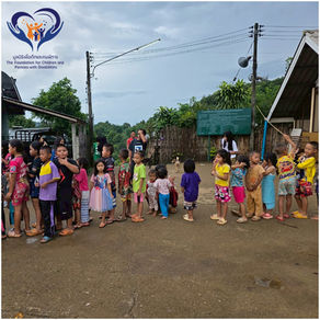 ปันรัก ปันนม-ขนม ให้กับเด็กบนดอย