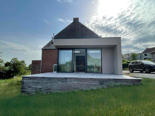 Extension │Fosses-la-ville │Maçonnerie
Afin de rendre cette maison évolutive, une extension a été créée permettant de rendre l'habitation accessible aux PMR. Les clients pourront, via l'agencement de leur future habitation, profiter d'un bel espace de séjour ainsi que d'une salle de douche et une terrasse s'ouvrant sur leur jardin.
Entreprise : Eric Depasse │Idtoit