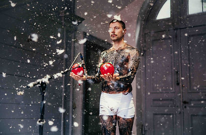 Kim Mejdahl_Adam's Apples (2025)_Jonathan Damslund 1.jpg