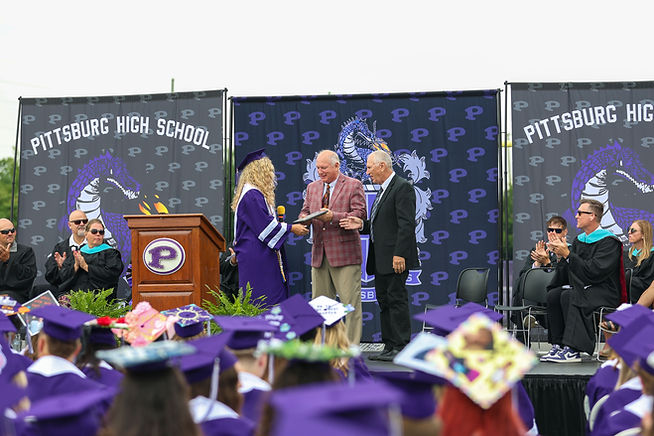 Presenting the award.jpg