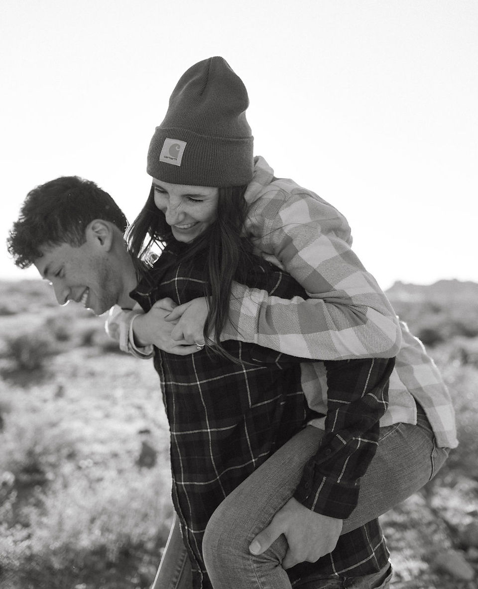 Zandra + Micah || Destination Arizona Engagement Photos