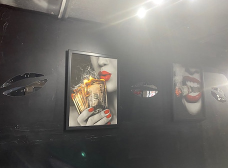 puffpassit lipstick room 5.jpg