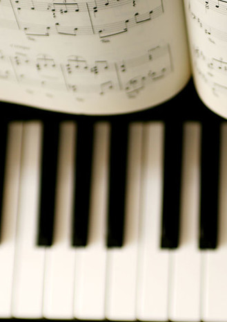 Noten und Klavier