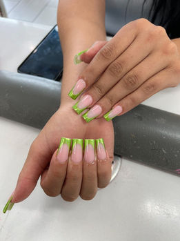Fantastisk Nails Spa Concord, MA 01742