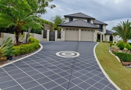 driveway1.jpg