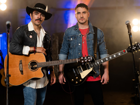 Neto & Felipe revivem “Primeiros erros” e dão novo fôlego a um hino do pop rock nacional