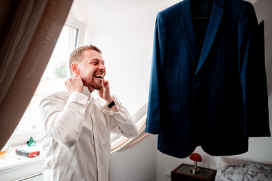 ženich getting ready