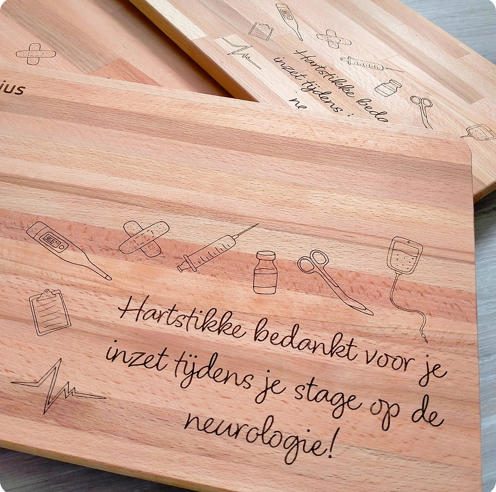 Thumbnail: Gegraveerde snijplank, eigen ontwerp