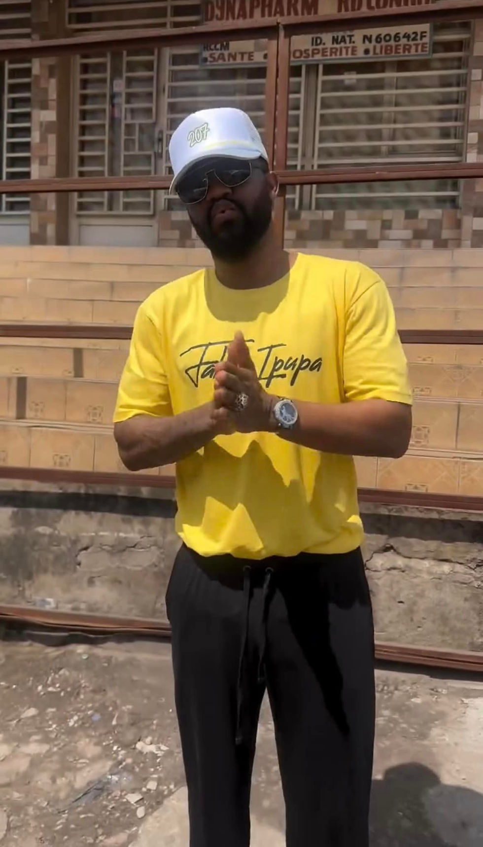 Fally Ipupa sur les rues de Kinshasa ce dimanche 20 octobre 🔥🇨🇩#Tendance ✍🏽
