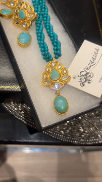 Thumbnail: Sima Feroza Mala Set.