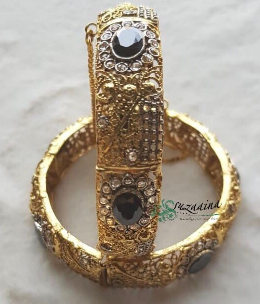 Thumbnail: Ketifa 22k Gold plated Handcrafted Bangle.