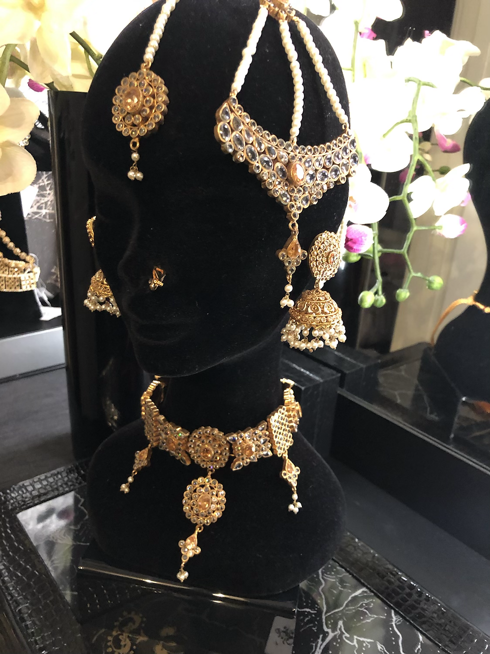 Thumbnail: Hira 22k Gold Plated Handcrafted Kundan Choker Set.
