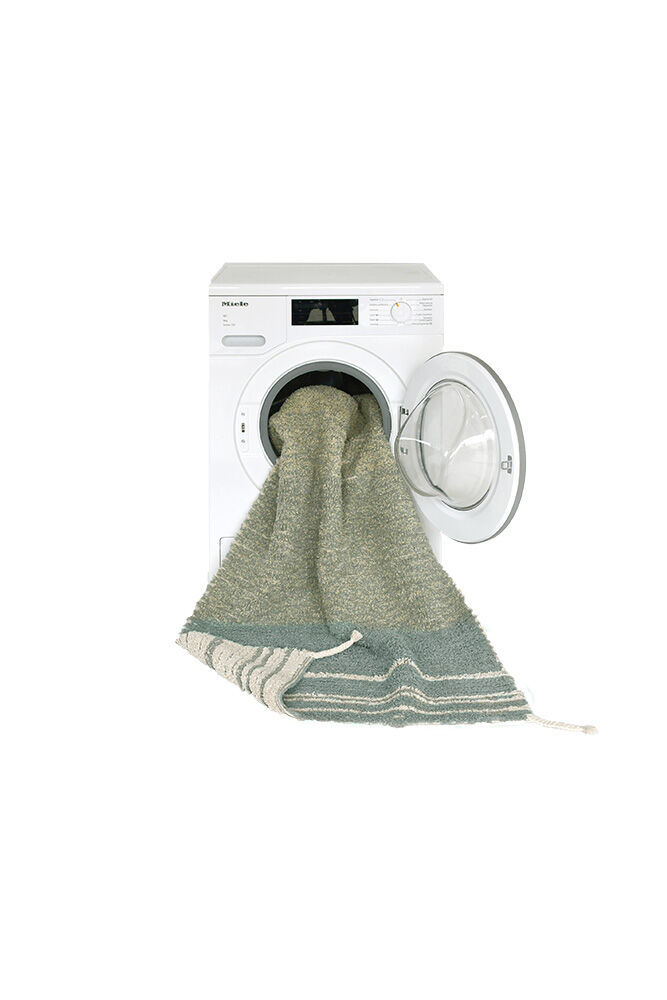 Classically Coastal Reversible Rug