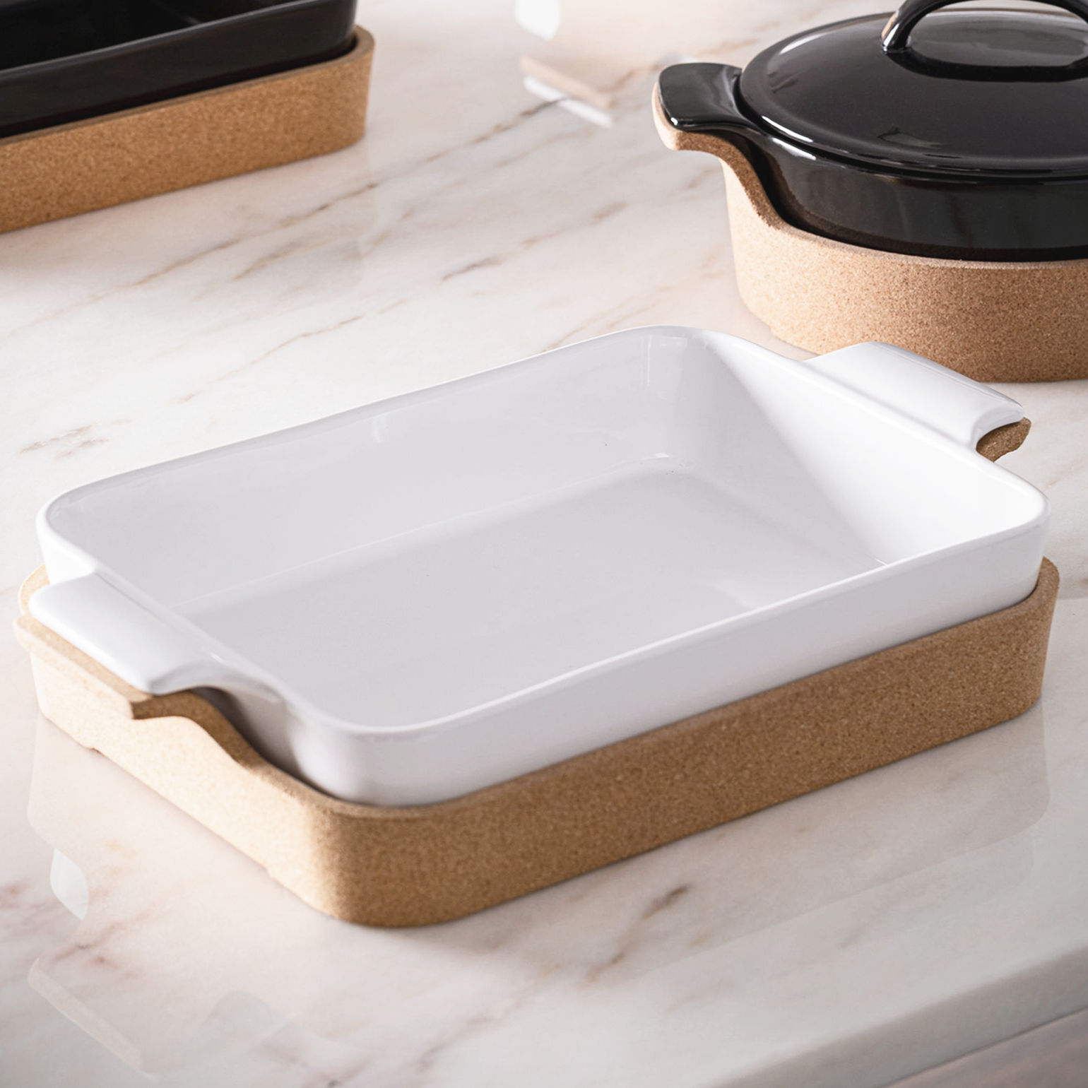square baking dish with cork tray