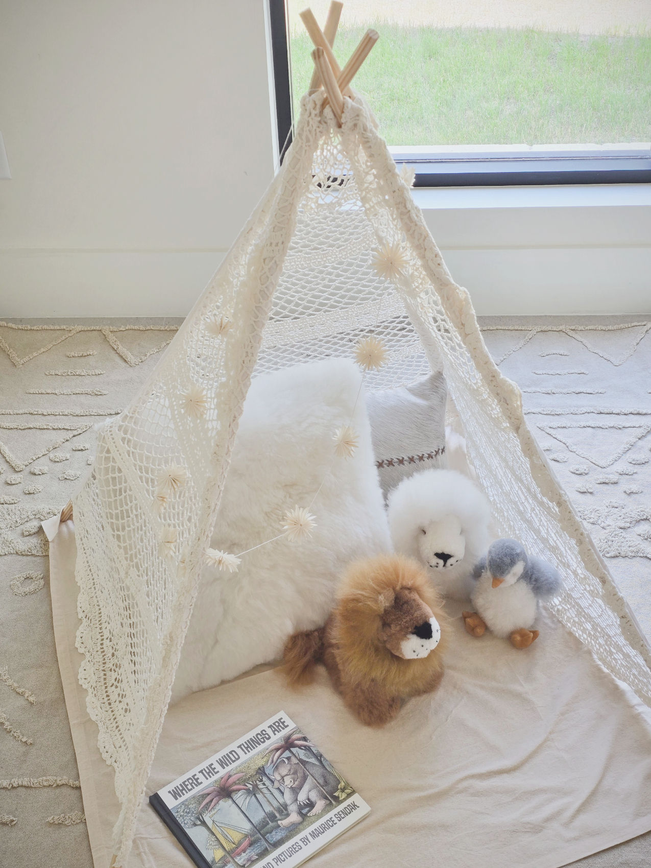 kids tee pee and mat