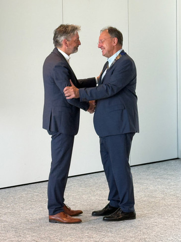 Handover of the EUEW Presidency: Henk Oude Brunink and J. Robert Pfarrwaller