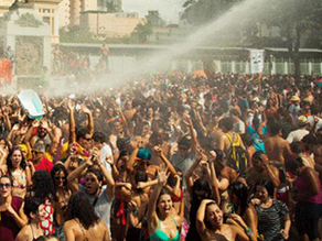 A PRIMAVERA DE BELO HORIZONTE --A CASA É A RUA
