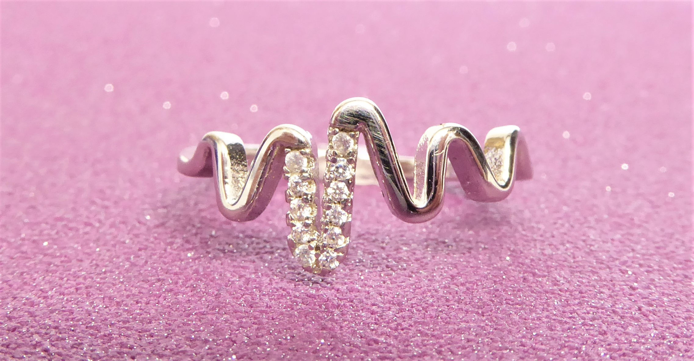 925 Silver CZ Zigzag Ring