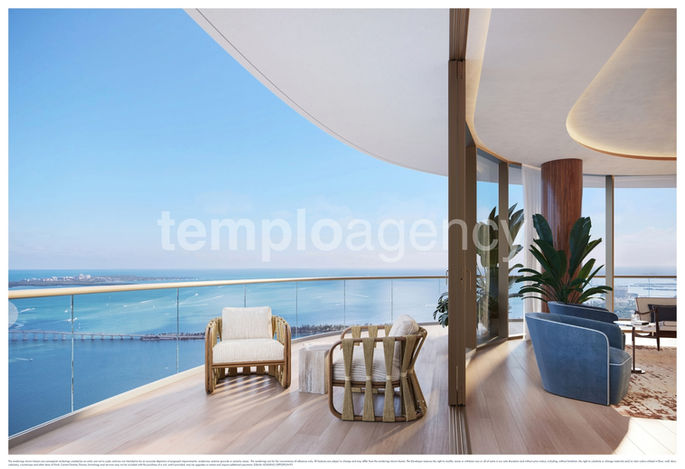 Render de un balcón de Cipriani Residences Miami, con área de descanso y vistas panorámicas a la bahía.