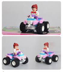 Miniatura: Bonny en cuatriciclo