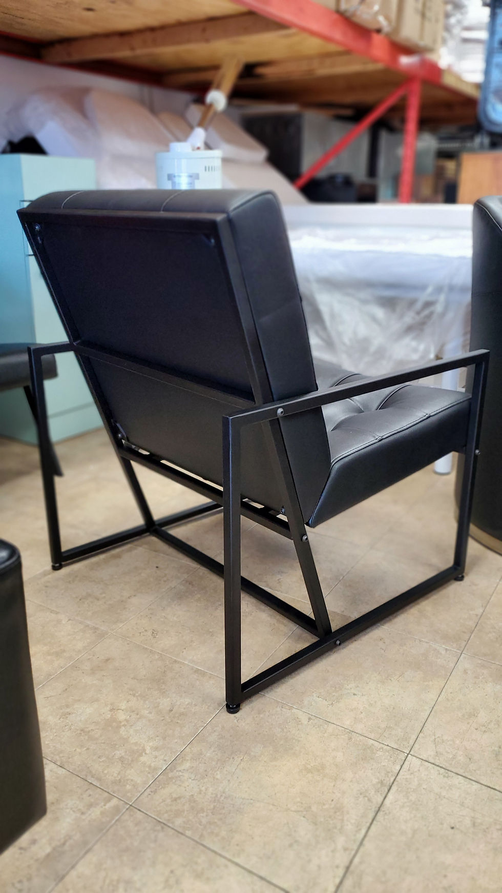 Miniatura: Waiting chairs easy to accommodate one next to the other, has a very strong and long life frame
