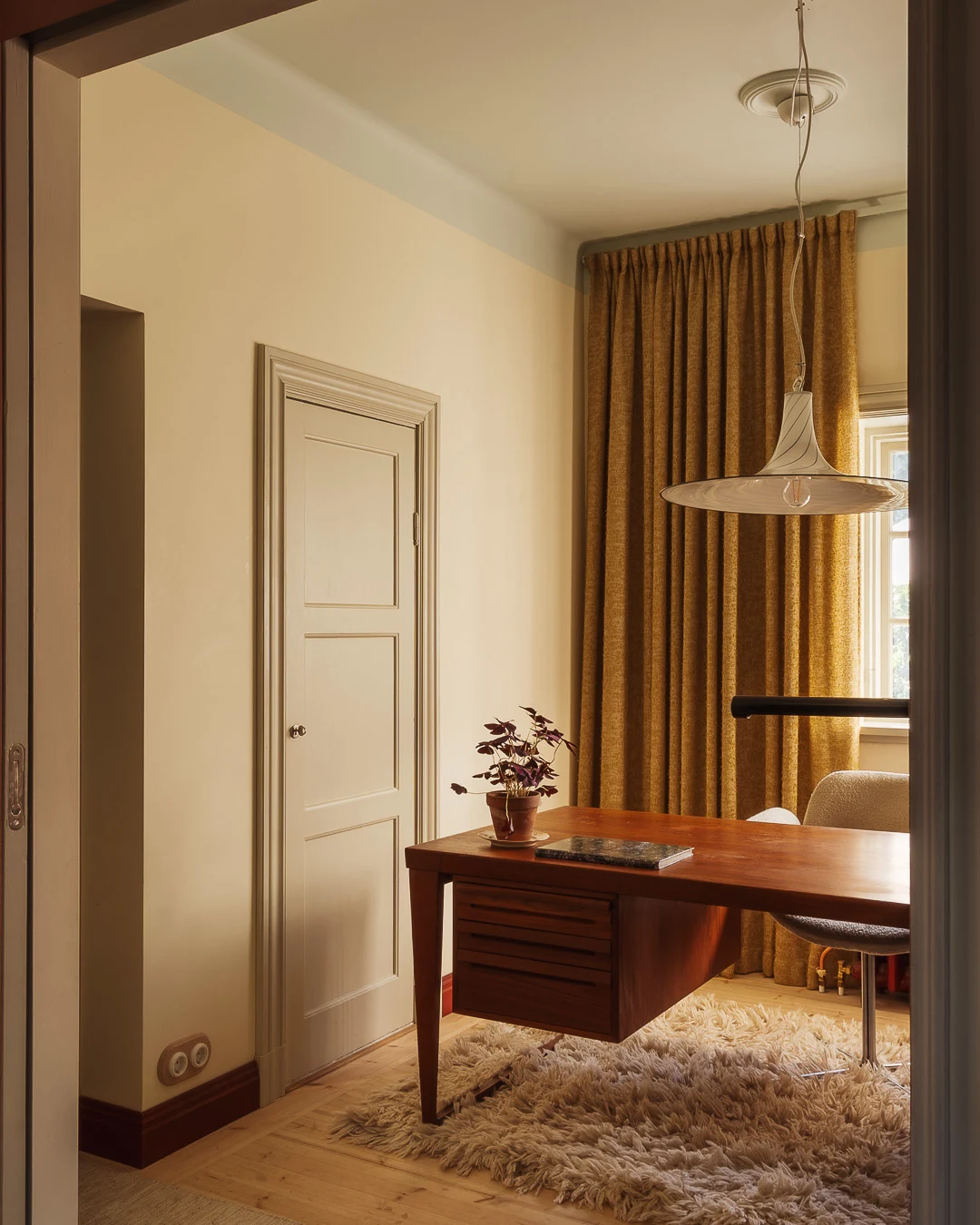 Exempel på målat tak i harmonisk färgskala