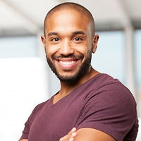 homem-do-musculo-sorrindo_1154-2_edited.