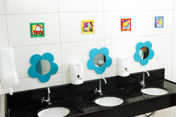 Escola Galileo Kids Banheiro dos Meninos