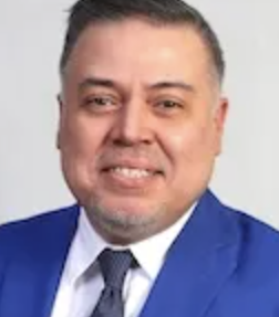 La Asociación de Empresas Hispanas de Rochester nombra a Julio Sáenz Empresario Hispano del Año 2026.