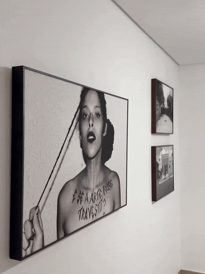 Panoramic view of the exhibition BLOOD IN THE EYES, by the artist Rosa Luz.