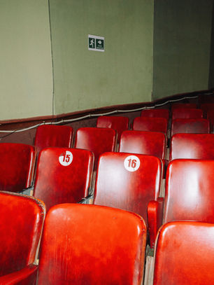 Las butacas rojas del cine Nexo