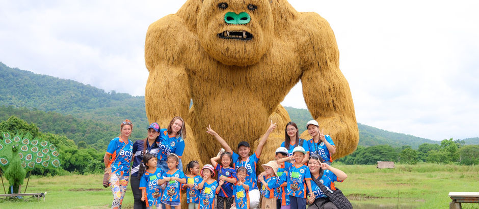 From Sheep to King Kong: Early Years Explorers Take Huai Tueng Thao