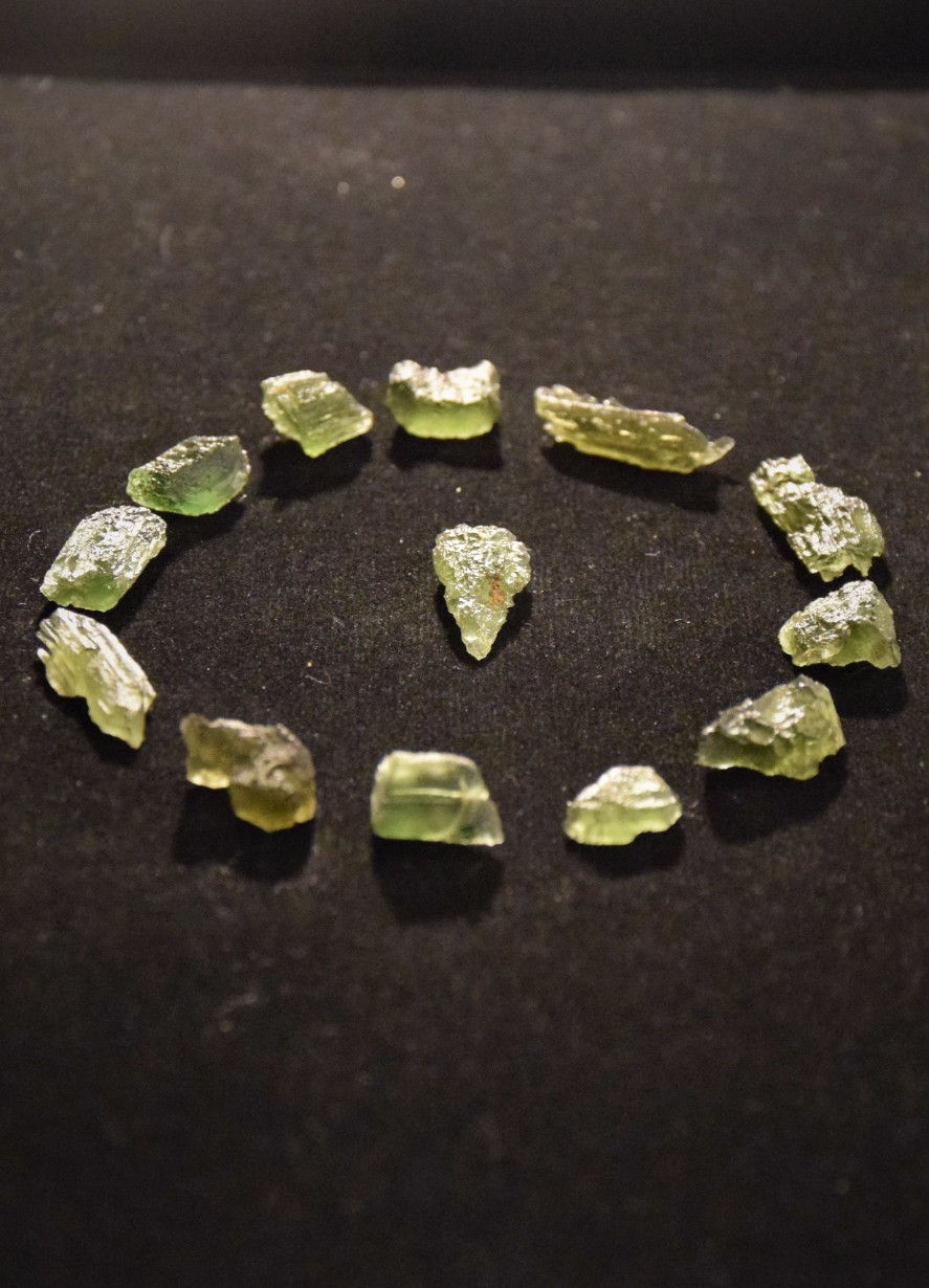 Moldavit x 13 19g C, B, A