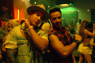 POR PRIMERA VEZ, LUIS FONSI Y DADDY YANKEE CANTARON DESPACITO EN VIVO