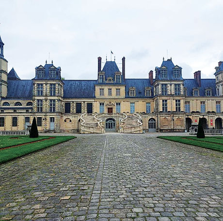 Y-Chateau-loin.jpg